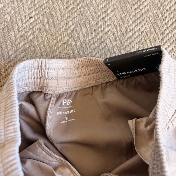 YPB neoKnit Khaki Jogger Sweatpants Size Small - Picture 6 of 6